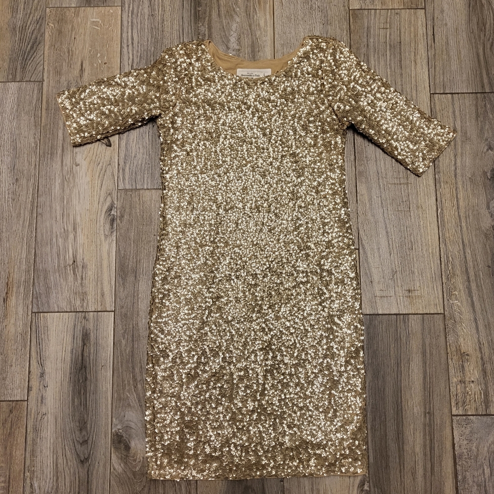 Abercrombie and Fitch size small sequin gold dress like new
